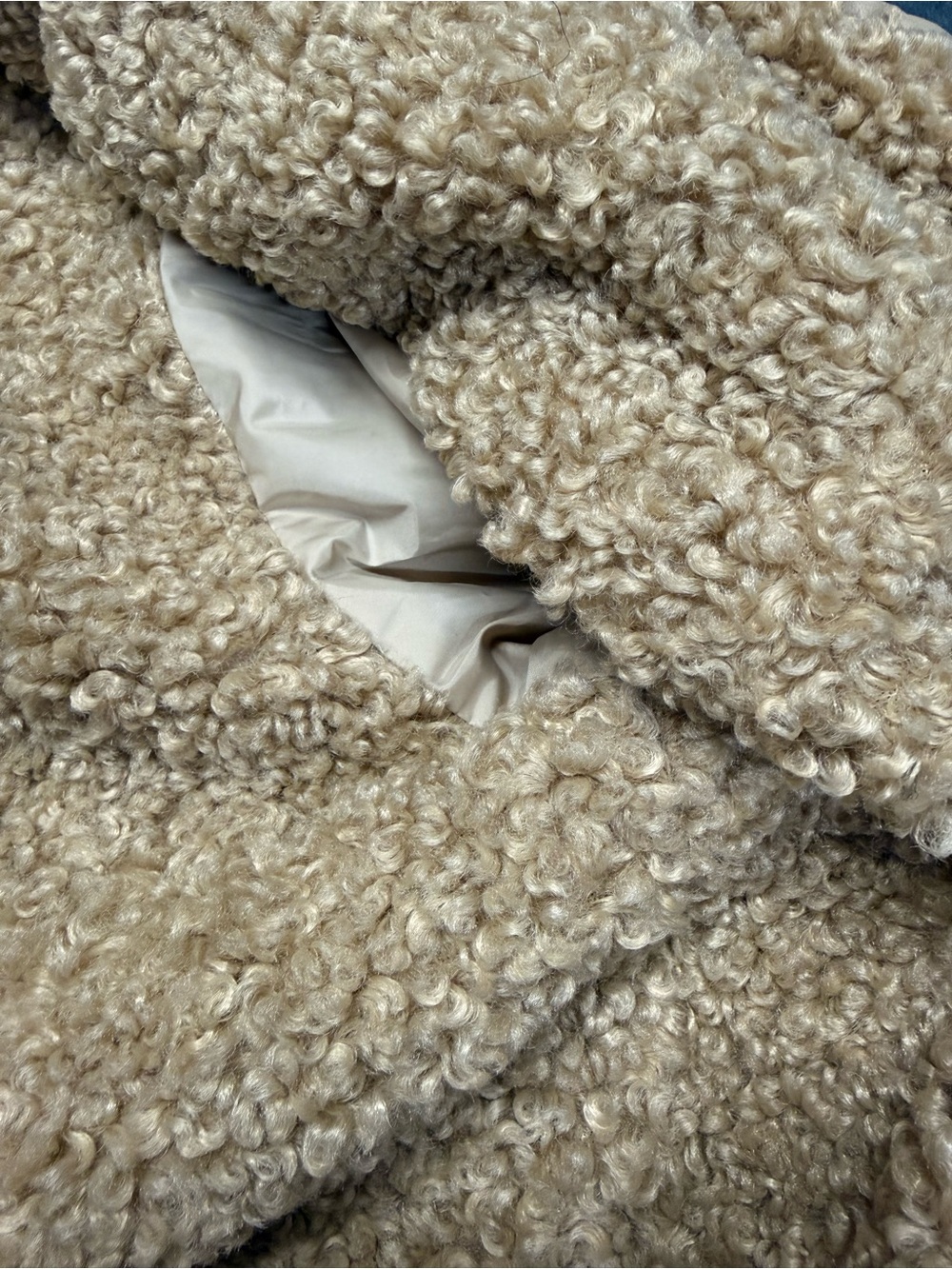Women's Quilted Coat with Sherpa Lining - Cream - Picture 5 of 7